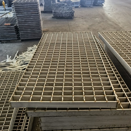 平臺(tái)鋼格柵板確保安全從腳下開(kāi)始