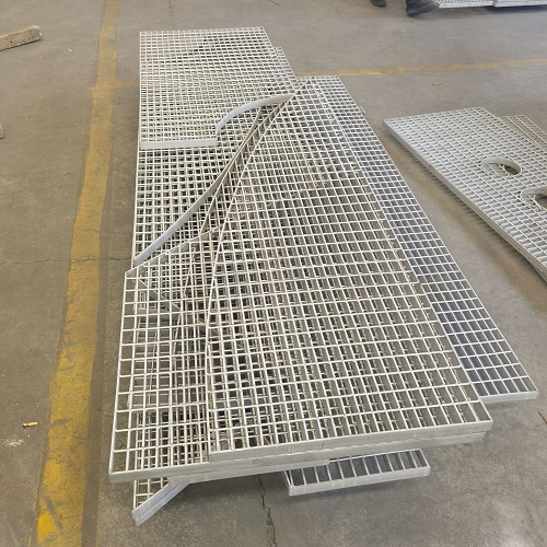 預(yù)算有限？低成本鋼格板選購(gòu)方案，質(zhì)量不打折！