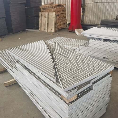 鋼格柵定制選購指南：從需求溝通到驗(yàn)收全攻略