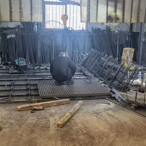 外行看熱鬧，內(nèi)行看門道！鋼格柵的正確打開方式