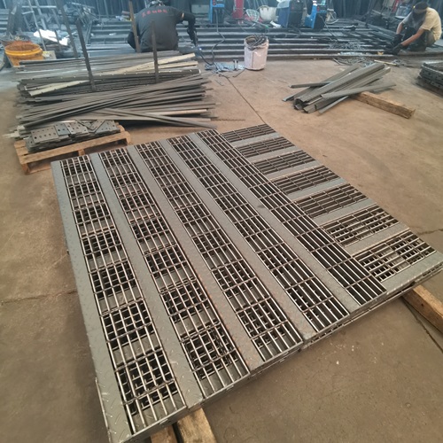 鋼格板承載能力測試報告出爐數(shù)據(jù)說話