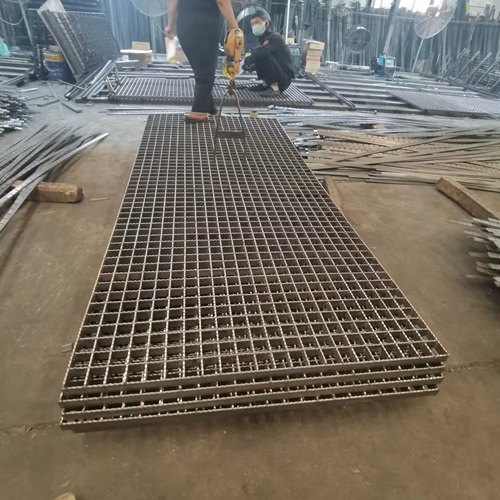 鋼格板的應(yīng)用場(chǎng)景有哪些？看完你就懂了