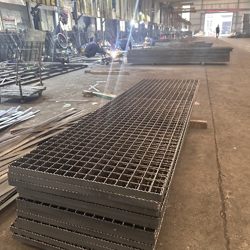 鋼格柵板怎么選才不踩坑？這幾點必須知道