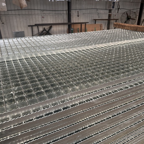 鋼格柵板生銹怎么辦？教你幾招輕松應(yīng)對(duì)