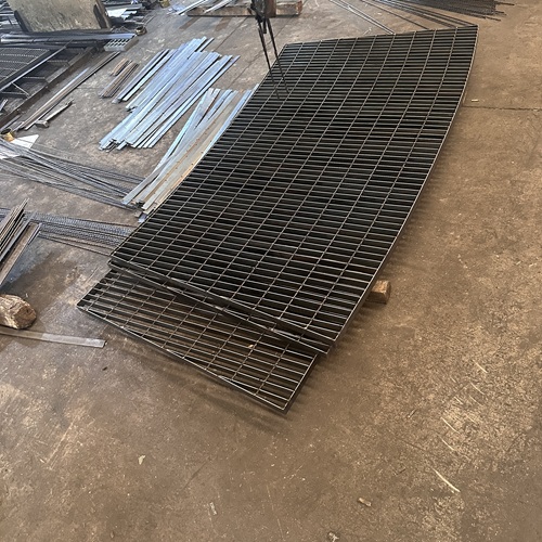 為什么越來(lái)越多工程師偏愛鋼格柵板