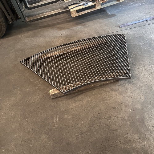 為什么越來(lái)越多工程師偏愛鋼格柵板