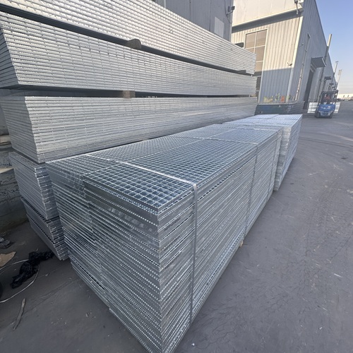 鋼格柵板如何延長使用壽命？維護技巧分享