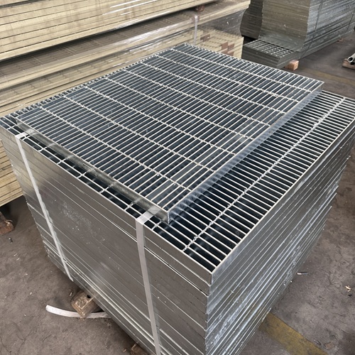 鋼格板焊接工藝全過程，點(diǎn)焊和壓焊區(qū)別在哪