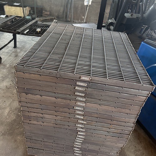 地下管廊為啥標配鋼格板？安全便捷是關(guān)鍵