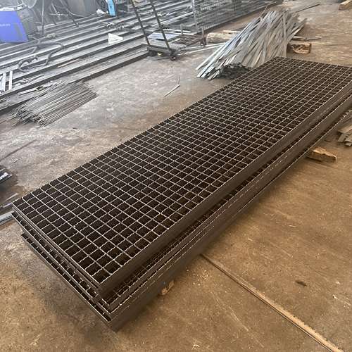 鋼格板的逆襲從工業(yè)工具到場(chǎng)景主角