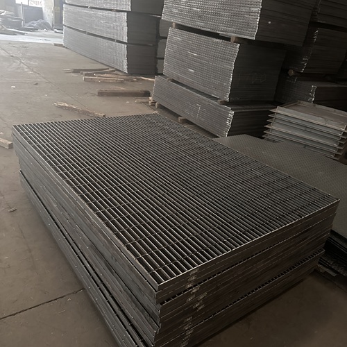 污水處理廠鋼格板用途與選型技術(shù)要求